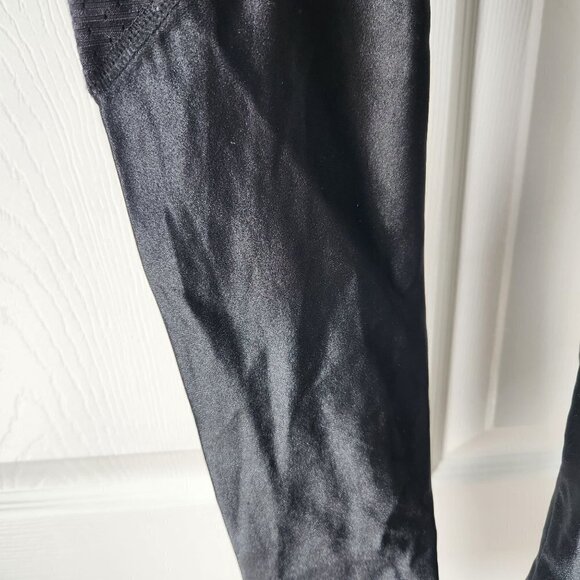 Emily Hsu Designs Vanguish Leggings Red Black Size S - Picture 6 of 8